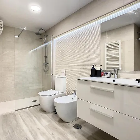Apartcity Triana Sewilla Zewnętrze zdjęcie